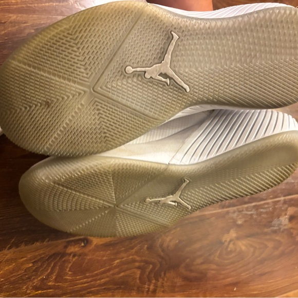 Air Jordan Why Not Zer0.1 Triple White Silver Basketball Shoes 9.5 main image 6